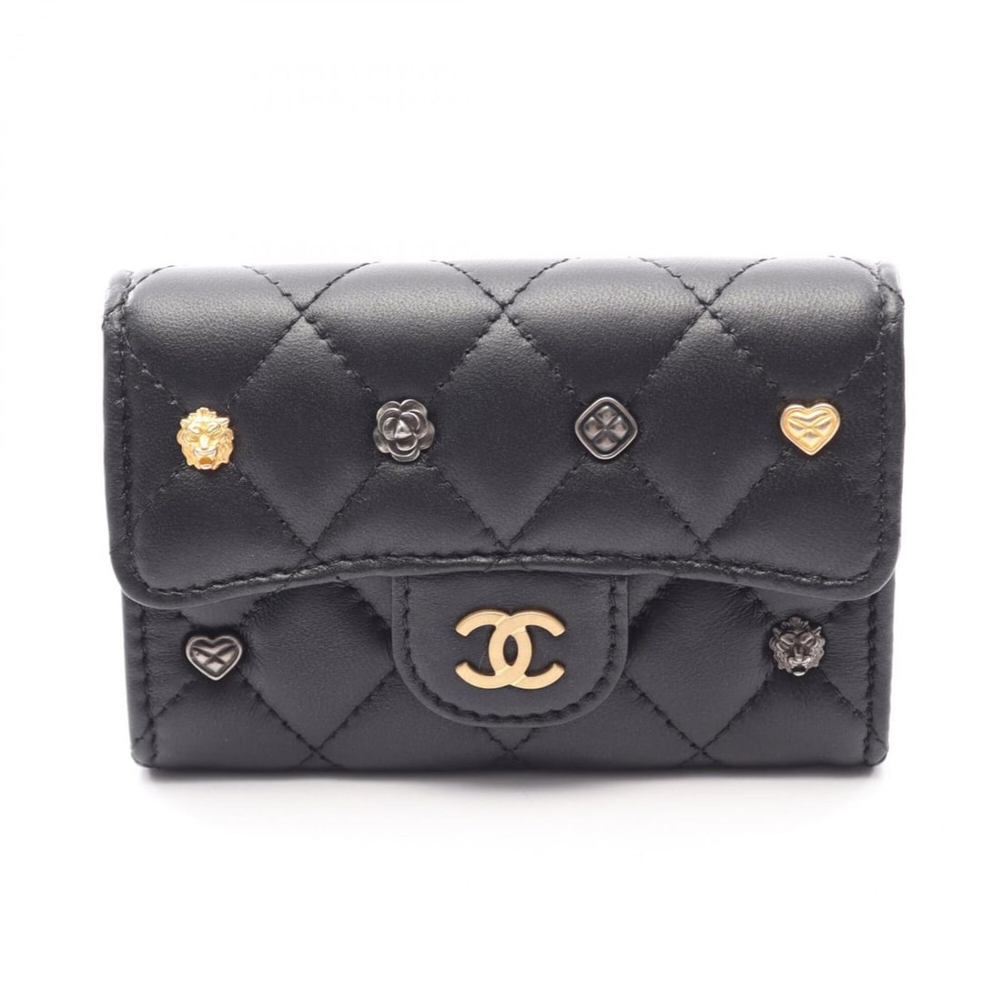 Chanel Matelassé business card holder/card case, lambskin leather, women's, black.: --- Catalog ---Category: DesignType: Business card caseColor: BlackGender: WomenMaterial: Leather Leather/Fur Type: LambskinCategory: GeneralBrand: ChanelCategory: Physical PropertiesSize (HxWxD): 8cm