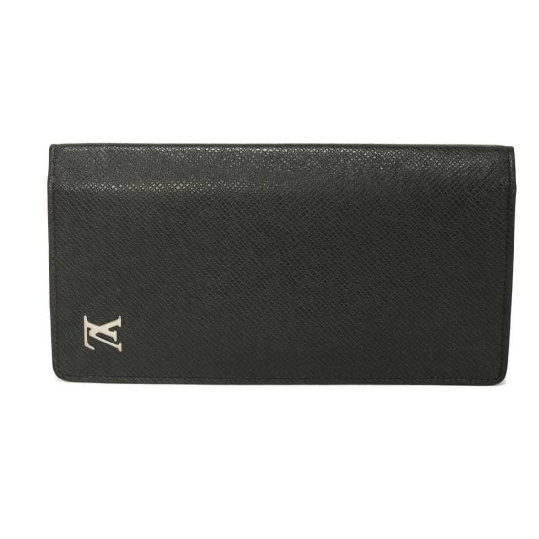 Louis Vuitton LOUIS VUITTON Long Wallet Portefeuille Brazza New Model LV Signature Metal Black: --- Catalog ---Category: SizeSize (HxWxD): 19cm x 10cm x 2cm / 7.48'' x 3.93'' x 0.78''Category: DesignType: Long wallet (bi-fold)Color: Black, NoirGender: MenMaterial: Taiga leather , Leather Categor