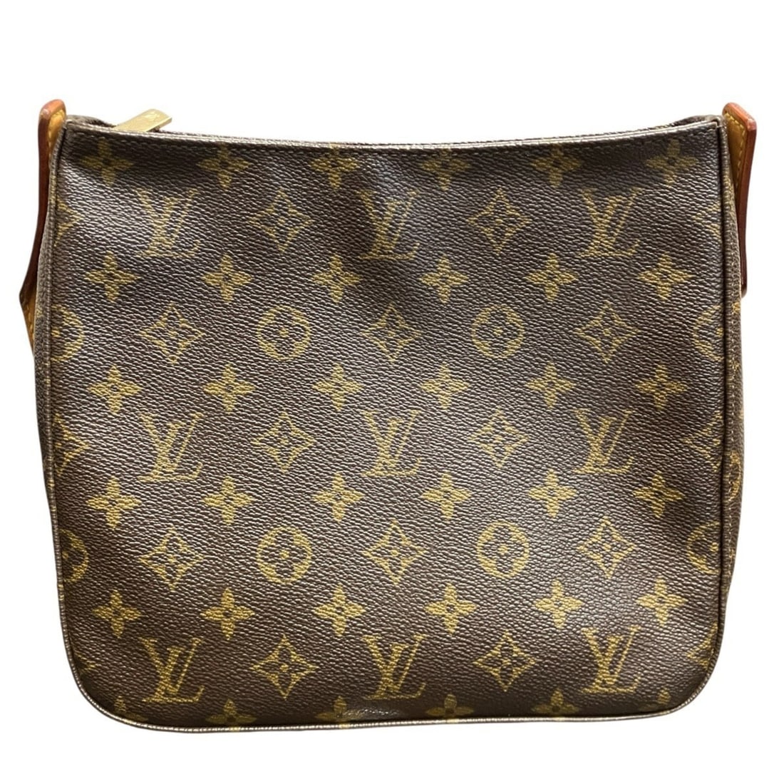 Louis Vuitton Looping MM Shoulder Bag, Monogram Canvas, M51146: --- Catalog ---Category: SizeSize (HxWxD): 21cm x 24.5cm x 10cm / 8.26'' x 9.64'' x 3.93''Category: DesignType: Shoulder bagColor: BrownGender: WomenMaterial: Monogram , Canvas , PVC , Coated canvas ,