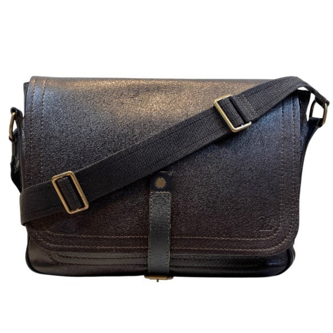 Louis Vuitton Utah Omaha Messenger M92071 Handbag Bag for Men: --- Catalog ---Category: SizeSize (HxWxD): 32cm x 40cm x 8cm / 12.59'' x 15.74'' x 3.14''Category: DesignType: Handbag, Messenger bagColor: Coffee, Dark brownGender: MenMaterial: Leather Category: Gen