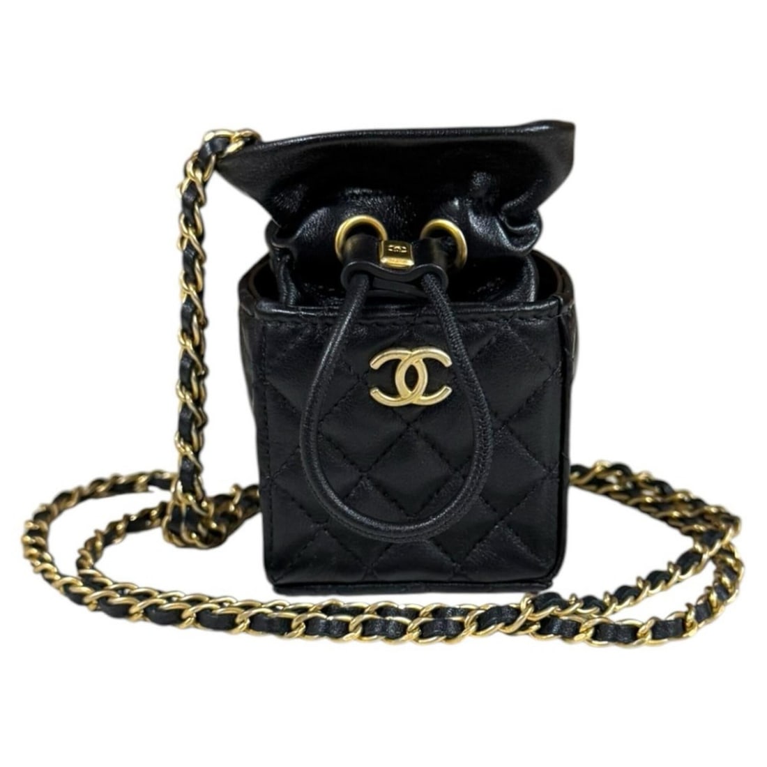 Chanel Mini Shoulder Handbag, Matelassé Bag, Lambskin, Black, Women's, CHANEL Chain: --- Catalog ---Category: SizeSize (HxWxD): 6cm x 6cm x 6cm / 2.36'' x 2.36'' x 2.36''Category: DesignType: Handbag, Shoulder bagColor: BlackGender: WomenHandmade: YesMaterial: Leather Category: Genera