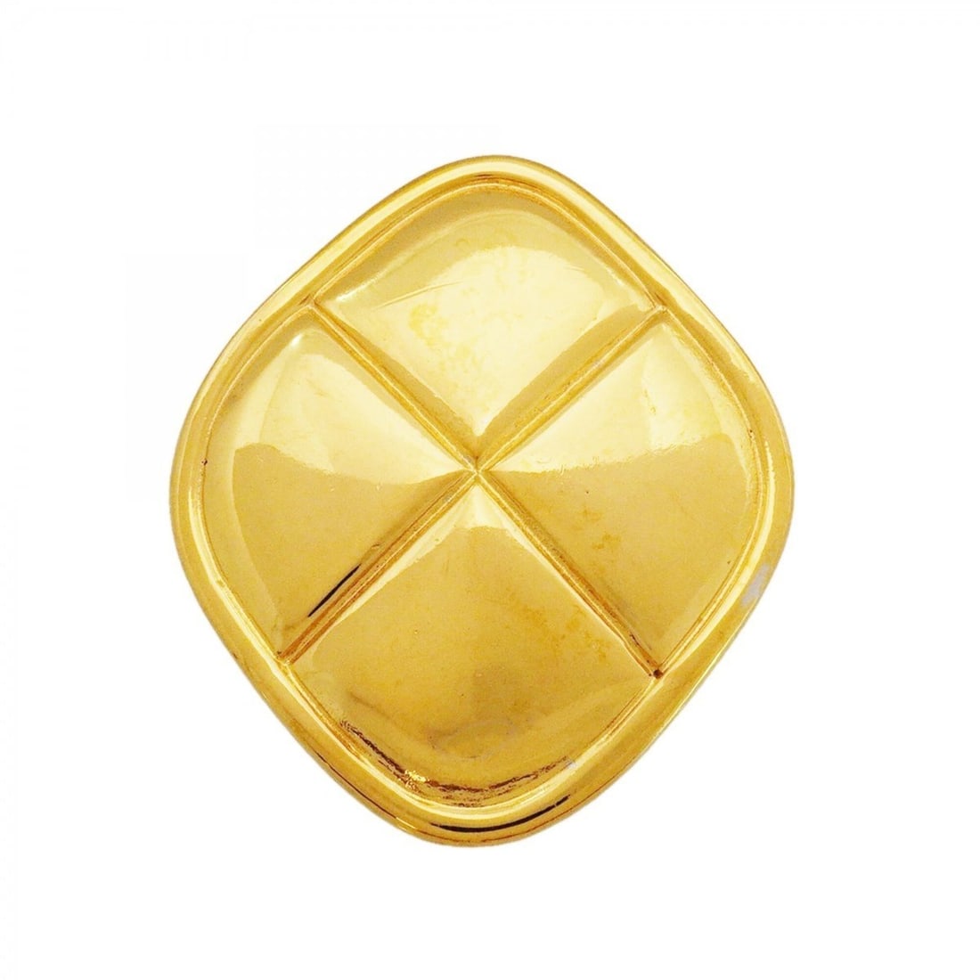 Chanel Matelassé Brooch, Diamond Shape, GP Plated Gold, Women's: --- Catalog ---Category: SizeSize (HxWxD): 4.67cm x 4.06cm / 1.83'' x 1.59''Category: DesignType: BroochColor: GoldGender: WomenMaterial: Gold platingCategory: GeneralBrand: Chanel--- Item List ---Sec