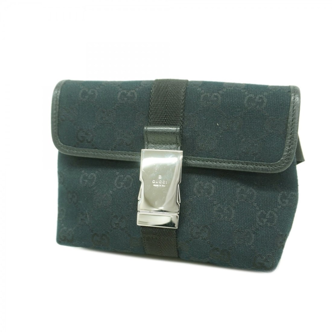 Gucci Bag/Waist Bag GG Canvas 131236 Black Women's: --- Catalog ---Category: SizeSize (HxWxD): 14.5cm x 16cm x 6cm / 5.7'' x 6.29'' x 2.36''Category: DesignType: Fanny packColor: BlackGender: WomenMaterial: Canvas Hardware Color: SilverCategory: Genera