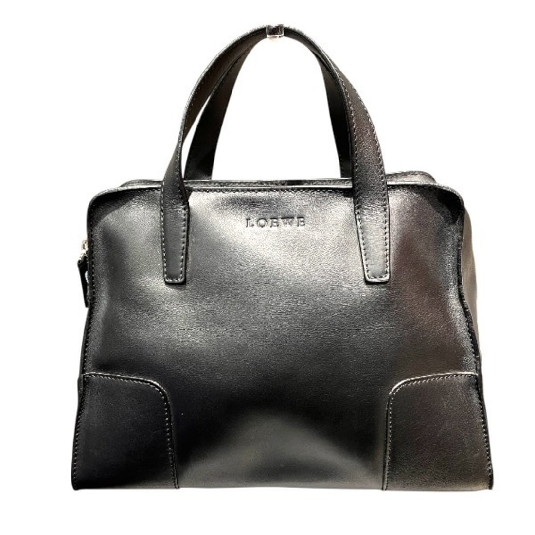 Loewe Amazona Soft Calf Leather Handbag (Women's Handbag): --- Catalog ---Category: SizeSize (HxWxD): 20cm x 27cm x 12cm / 7.87'' x 10.62'' x 4.72''Category: DesignType: HandbagColor: BlackGender: WomenMaterial: Leather Category: GeneralBrand: Loewe--- Item