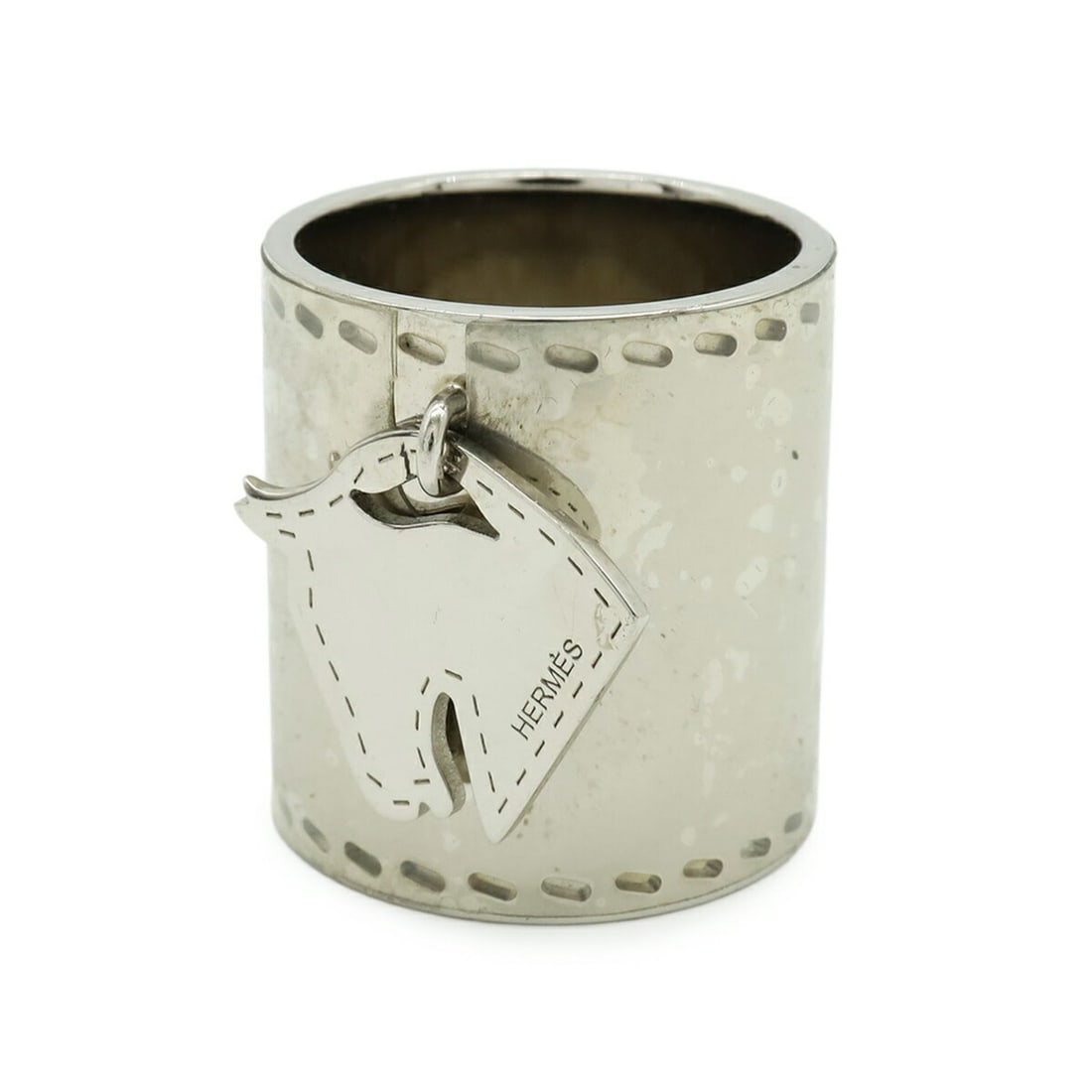 HERMES Cheval Scarf Muffler Ring Horse Motif Metal Silver: --- Catalog ---Category: DesignType: Scarf ringColor: SilverGender: WomenMaterial: Metal Category: GeneralBrand: HermesCategory: Physical PropertiesSize (HxWxD): 1.6cm x 1.5cm / 0.62'' x 0.59''--- Ite