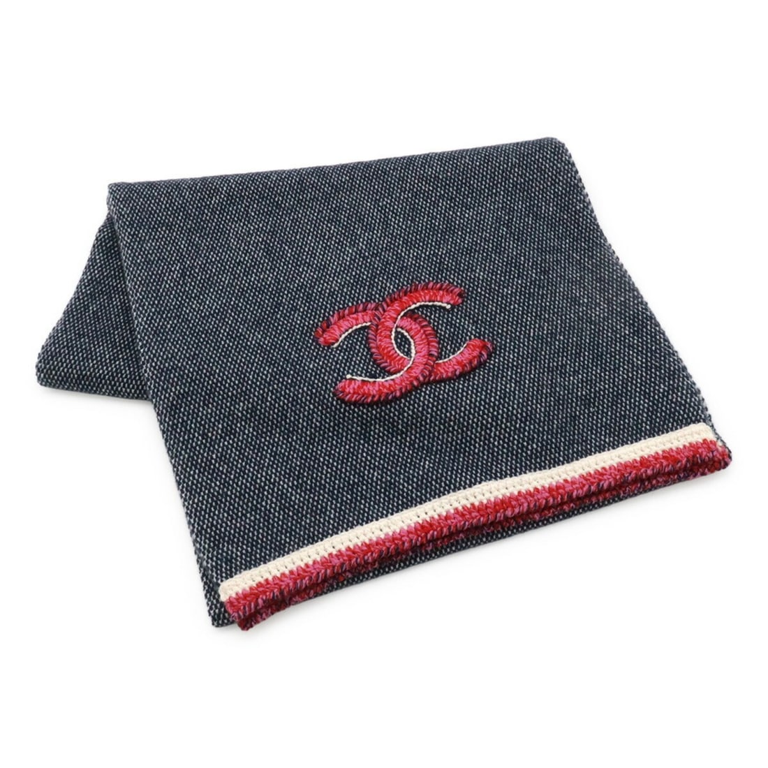 CHANEL Coco Mark Long Scarf Shawl, 100% Cashmere, Navy, Pink, Ivory: --- Catalog ---Category: SizeSize (LxW): 2.23m x 34cm / 87.79'' x 13.38''Category: DesignType: ShawlColor: Ivory, Navy, PinkGender: Women,MenMaterial: Cashmere 100%Category: GeneralBrand: ChanelCountr
