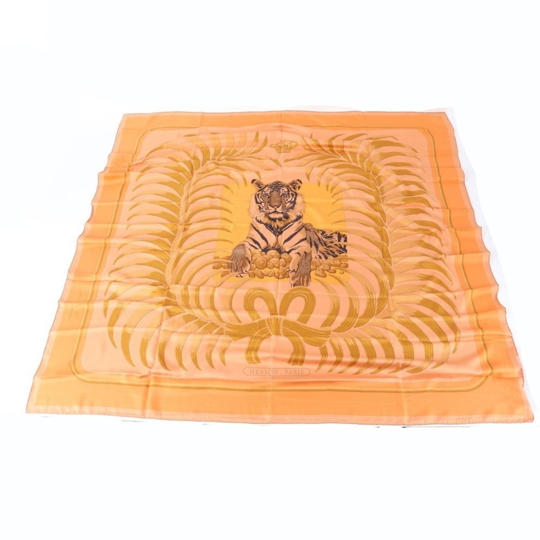 Hermes Carre Géant 140 Tigre Royal (Tiger King) Scarf, 100% Silk, with Tag, C Mark, Women's.: --- Catalog ---Category: SizeSize (LxW): 1.36m x 1.36m / 53.54'' x 53.54''Category: DesignType: ScarfColor: OrangeGender: WomenMaterial: Silk Category: GeneralBrand: HermesCountry of Origin: France---