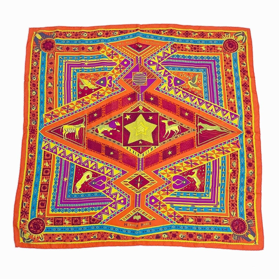 HERMES Carre 90 Silk Scarf/Muffler, Orange, Men's/Women's: --- Catalog ---Category: SizeSize (LxW): 89cm x 87cm / 35.03'' x 34.25''Category: DesignType: ScarfColor: OrangeGender: Men,WomenMaterial: Silk Category: GeneralBrand: Hermes--- Item List ---Section: 