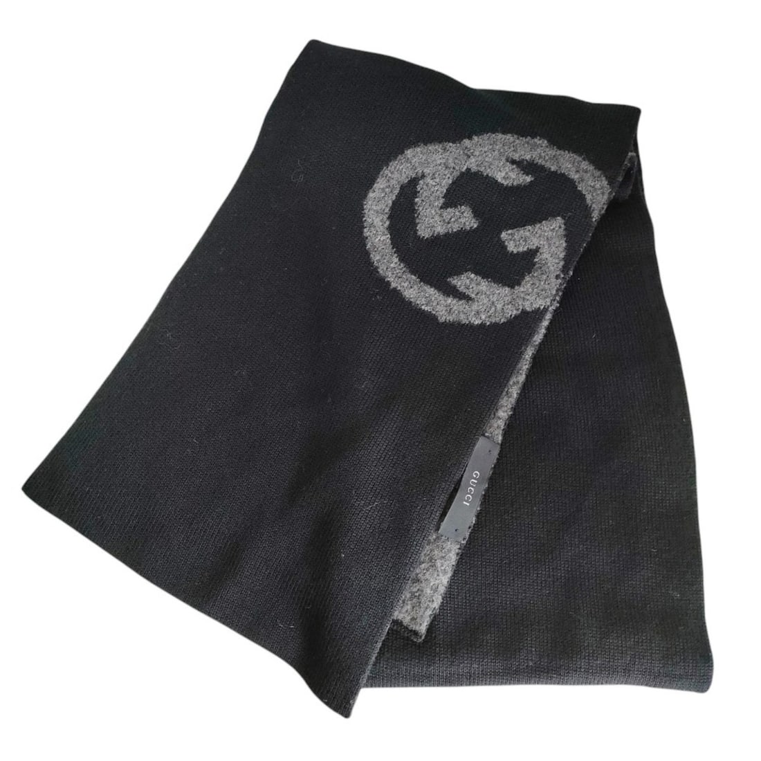 GUCCI Wool Blend Bicolor Knit Scarf, Black x Gray, Women's: --- Catalog ---Category: SizeSize (LxW): 1.88m x 23.3cm / 74.01'' x 9.17''Category: DesignType: StoleColor: Black, GrayGender: WomenMaterial: Wool 87%, Nylon 13%Category: GeneralBrand: Gucci--- Item L