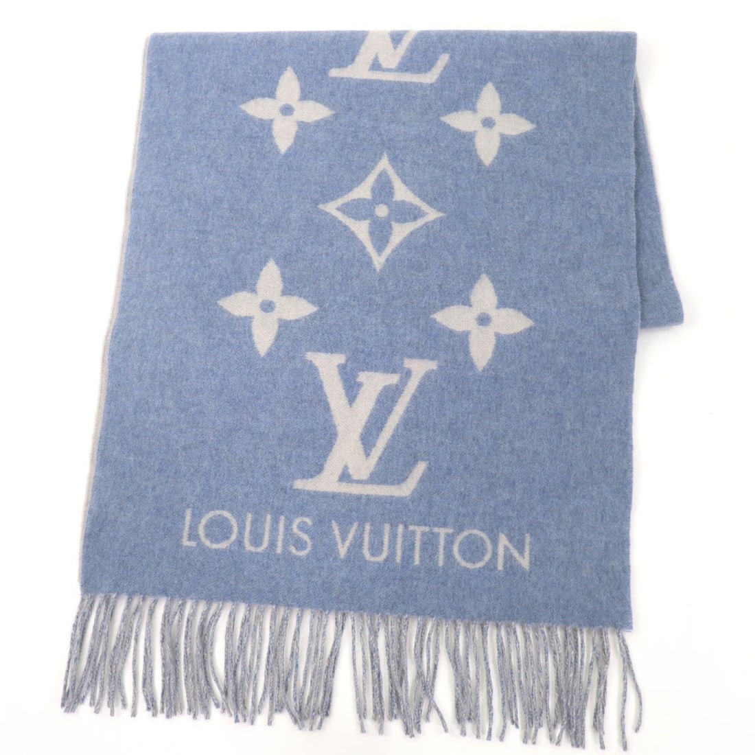 LOUIS VUITTON M75704 Echarpe Reykjavik 100% Cashmere Monogram Stole Scarf Light Blue Made in England: --- Catalog ---Category: SizeSize (LxW): 1.66m x 45cm / 65.35'' x 17.71''Category: DesignType: StoleColor: Light blueGender: WomenMaterial: Cashmere Category: GeneralMPN: M75704Brand: Louis VuittonCou