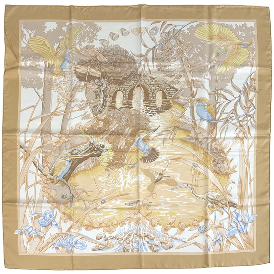 Hermes scarf/muffler, Carre 90, "Au bord de l'eau" (Jade Bird), women's, brand, silk, beige,: --- Catalog ---Category: SizeSize (LxW): 90cm x 90cm / 35.43'' x 35.43''Category: DesignType: ScarfColor: Beige, Multi-colorGender: WomenMaterial: Silk Category: GeneralBrand: HermesCountry of Origin: