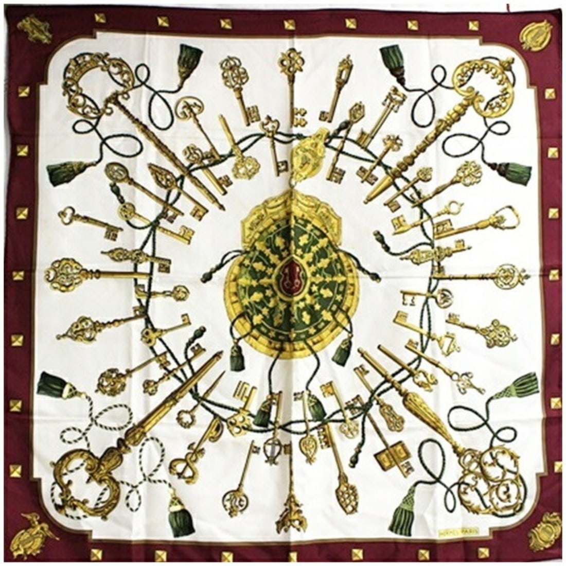 Hermes scarf/muffler, Carre 90, LES CLES THE KEYS RARE, key motif, HERMES, women's.: --- Catalog ---Category: DesignType: ScarfColor: Brown, WhiteGender: Men,WomenCategory: GeneralBrand: Hermes--- Item List ---Section: ConditionRanking: Rank AB Used - Traces of usage, scratches / dirt