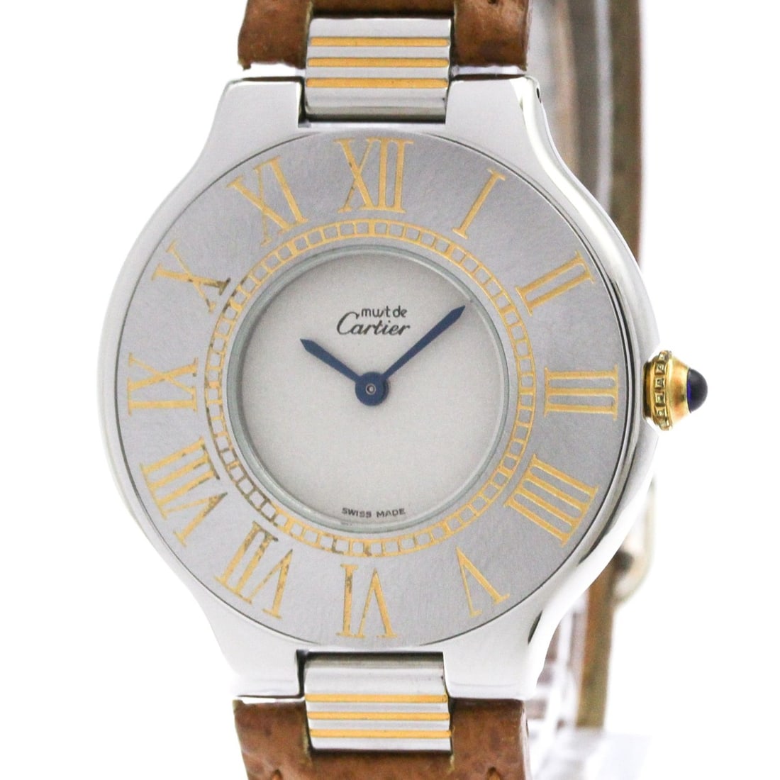 CARTIER Must 21 Gold Plated Steel Leather Quartz Unisex Watch Polished: --- Catalog ---Category: SizeCase Diameter: 31mm / 1.22''Category: DesignType: WristwatchStyle: Dress/FormalGender: UnisexColor (Dial): SilverMaterial (Band): LeatherMaterial (Case): Gold plated, Stai