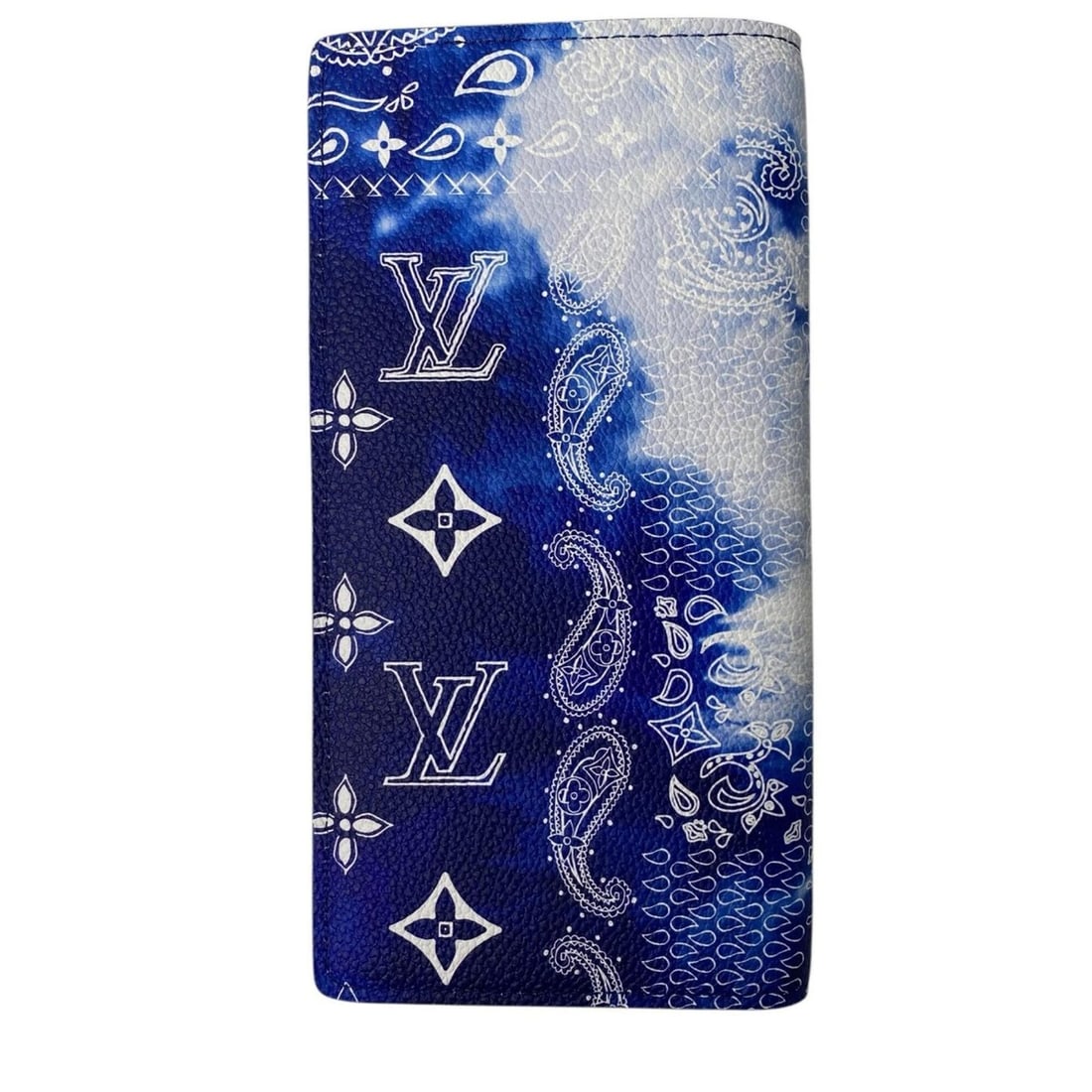 Louis Vuitton Portefeuille Brazza Monogram Bandana Blue IC M81405 Men's Watch: --- Catalog ---Category: SizeSize (HxWxD): 19cm x 10cm / 7.48'' x 3.93''Category: DesignType: Long wallet (bi-fold)Color: BlueGender: MenMaterial: Leather Category: GeneralMPN: M81405Brand: Louis Vuit