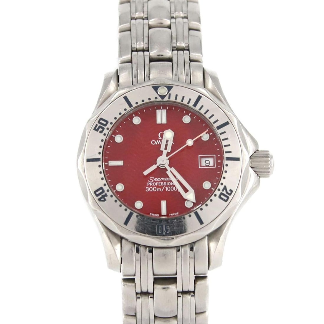 Omega Seamaster Professional 2582.60 Stainless Steel Quartz Watch: --- Catalog ---Category: SizeWrist Size: 15.5cm / 6.1''Case Diameter: 28mm / 1.1''Category: DesignType: WristwatchGender: WomenColor (Dial): Red colorMaterial (Band): Stainless steelMaterial (Case): S