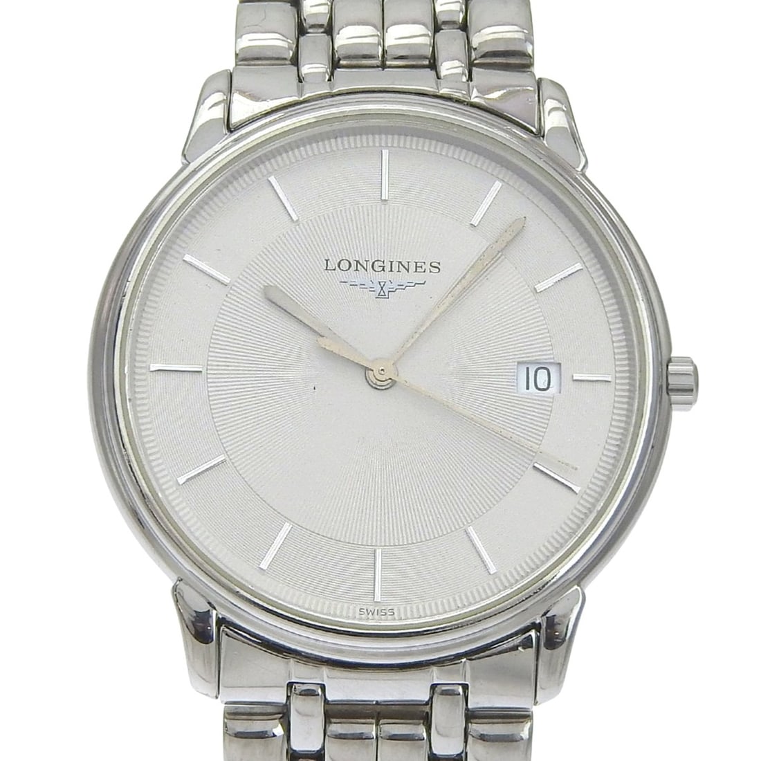 Longines Grand Classic L4.677.4 Stainless Steel Quartz Analog Watch with Gray Dial - Ladies: --- Catalog ---Category: SizeWrist Size: 17cm / 6.69''Case Diameter: 33mm / 1.3''Category: DesignType: WristwatchGender: WomenColor (Dial): GrayMaterial (Band): Stainless steelMaterial (Case): Stainle