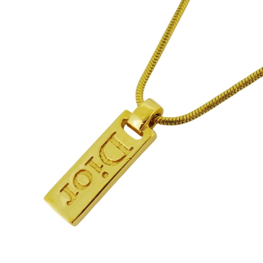 Christian Dior Necklace Plate GP Plated Gold Ladies: --- Catalog ---Category: SizePendant Size: 25.7mm x 7.6mm / 1.01'' x 0.29''Neck Circumference: 39 cm - 44 cm / 15.35'' - 17.32''Category: DesignColor: GoldGender: WomenMaterial: Gold platingNecklace T