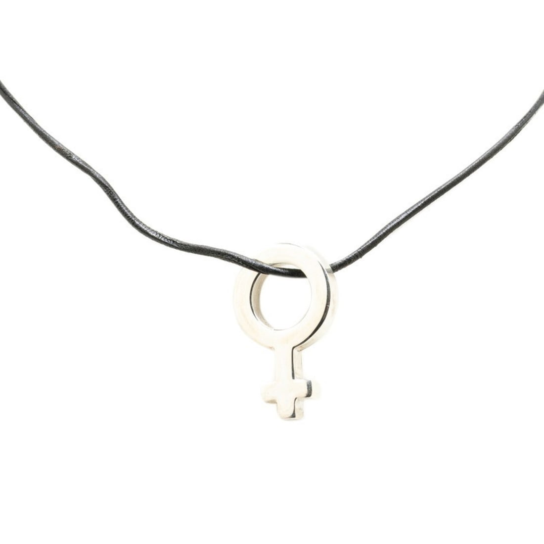 Gucci Mess Symbol Necklace Black SV925 Silver Leather Women's GUCCI: --- Catalog ---Category: SizeWeight: 11.7g / 0.41oz.Pendant Size: 33.4mm x 20.4mm / 1.31'' x 0.8''Neck Circumference: 51 cm / 20.07''Category: DesignMetal: SilverGender: WomenMaterial: LeatherMetal Pu