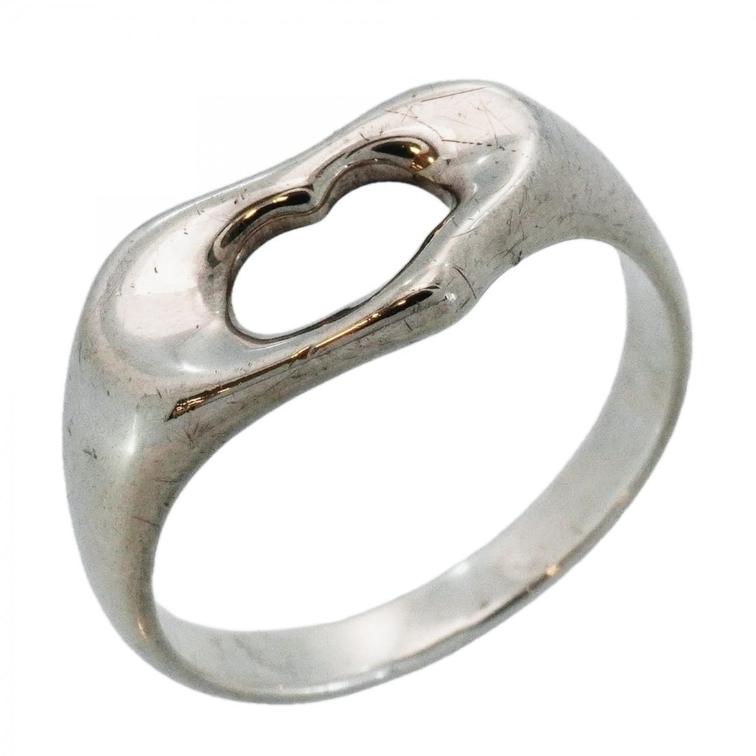 Tiffany & Co. Heart Ring, Sterling Silver 925, Size 11.5 (Women's): --- Catalog ---Category: SizeJP Size: 11.5US Size: 6Category: DesignType: Band ringGender: WomenMaterial: Silver 925Category: GeneralBrand: Tiffany--- Item List ---Section: ConditionRanking: Rank AB U