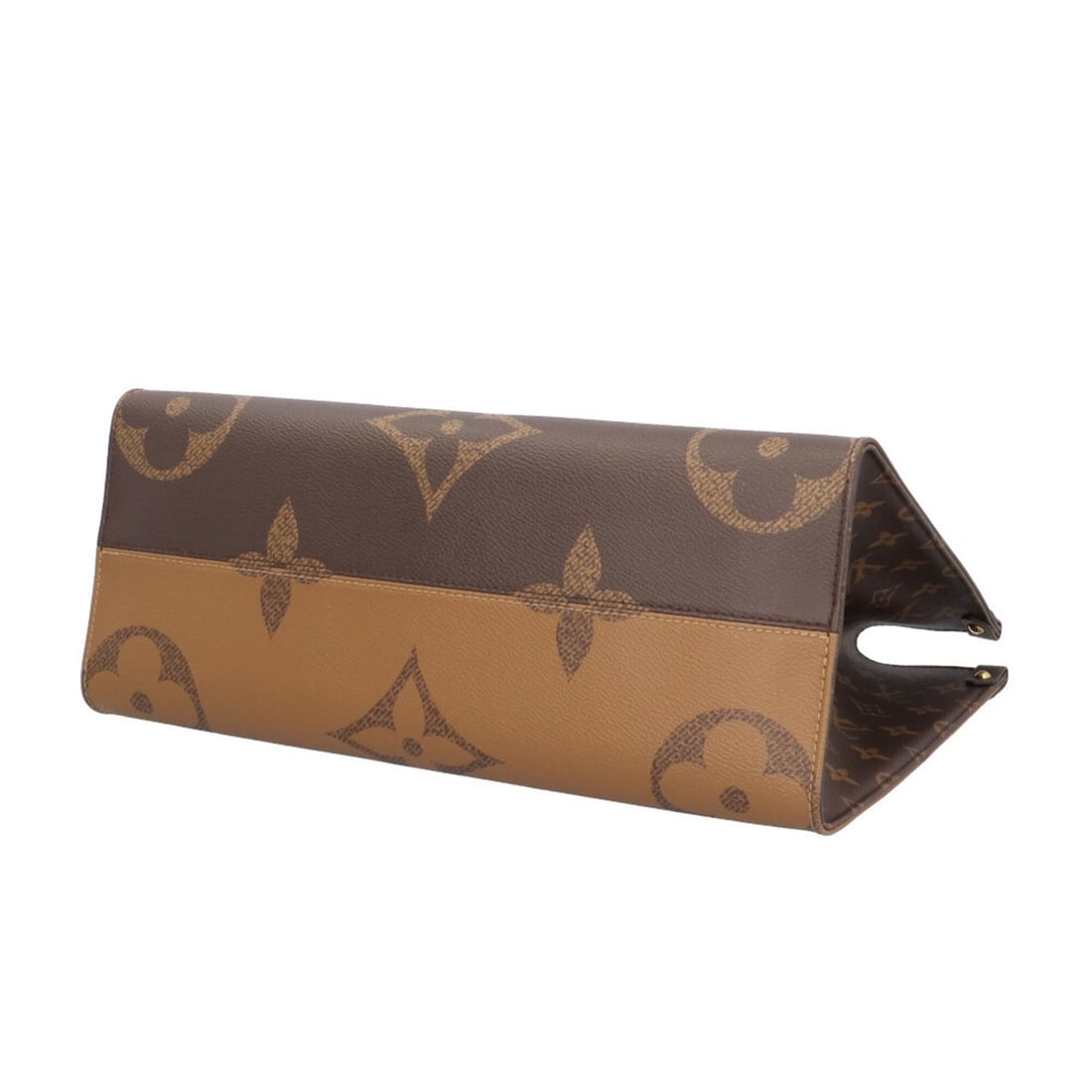 Tods logo Pouch Pouch yellow SilverHardware: --- Catalog ---Category: SizeSize: W22cmxH14cmxD6.5cm/W8.7xH5.5xD2.6inch The widest point is used to measure the width. The depth measures the bottom.Category: DesignType: PouchColor: YellowGender: Wo