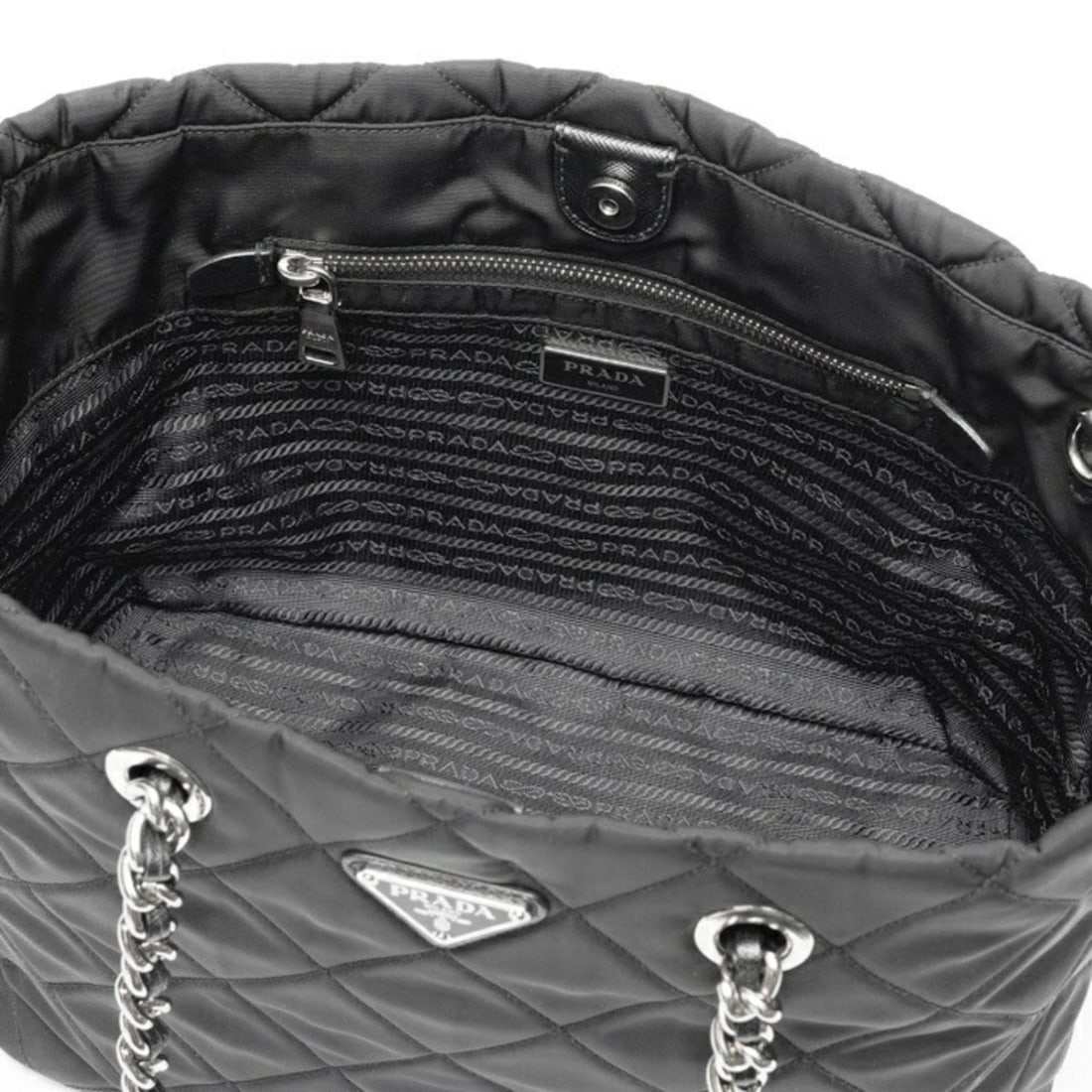 ANTEPRIMA handbag black ladies h30813a: --- Catalog ---Category: SizeSize (HxWxD): 18cm x 33cm / 7.08'' x 12.99''Handle Length: 40cm / 15.74''Category: DesignType: HandbagColor: BlackGender: WomenClosure: Push lockMaterial: PVC Category: Ge