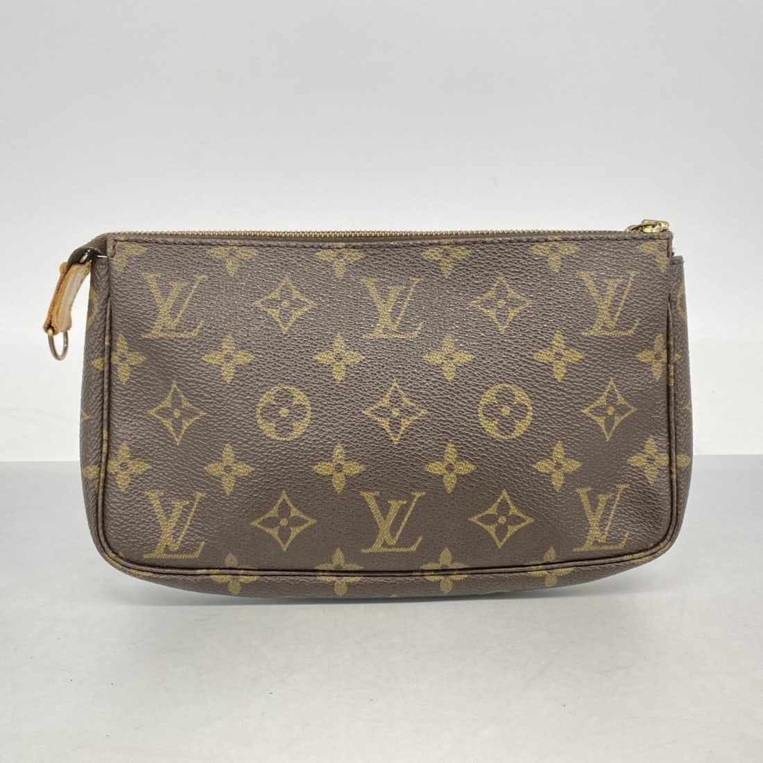 MCM Visetos Glam Bag Tote for Men and Women: --- Catalog ---Category: SizeSize (HxWxD): 25cm x 39cm x 14cm / 9.84'' x 15.35'' x 5.51''Category: DesignType: Tote bagColor: CamelGender: Men,WomenMaterial: Leather Category: GeneralBrand: MCM---