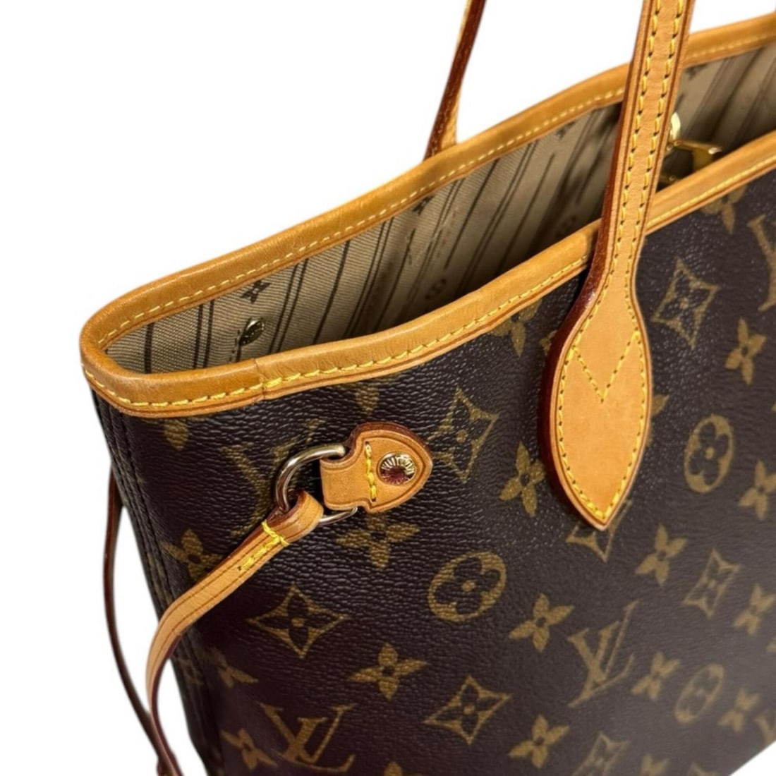 Chanel Handbags - 13