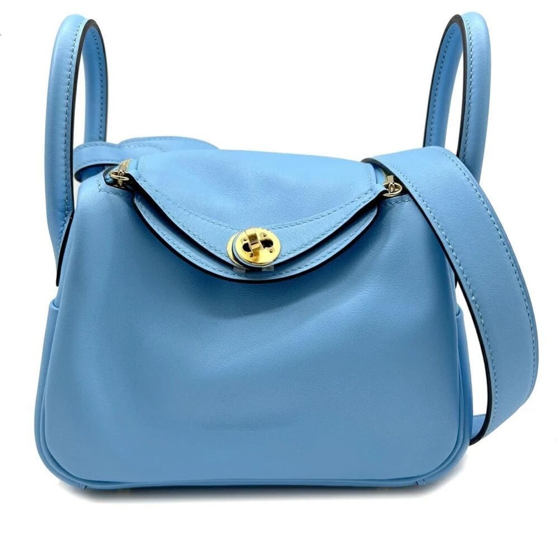 HERMES Mini Lindy Swift Blue Aztec Tote Bag Shoulder MINI Women's Men's: --- Catalog ---Category: SizeSize (HxWxD): 13cm x 18cm x 9cm / 5.11'' x 7.08'' x 3.54''Strap Length: 54cm / 21.25''Category: DesignType: Shoulder bag, Tote bagColor: Light blueGender: WomenMaterial: