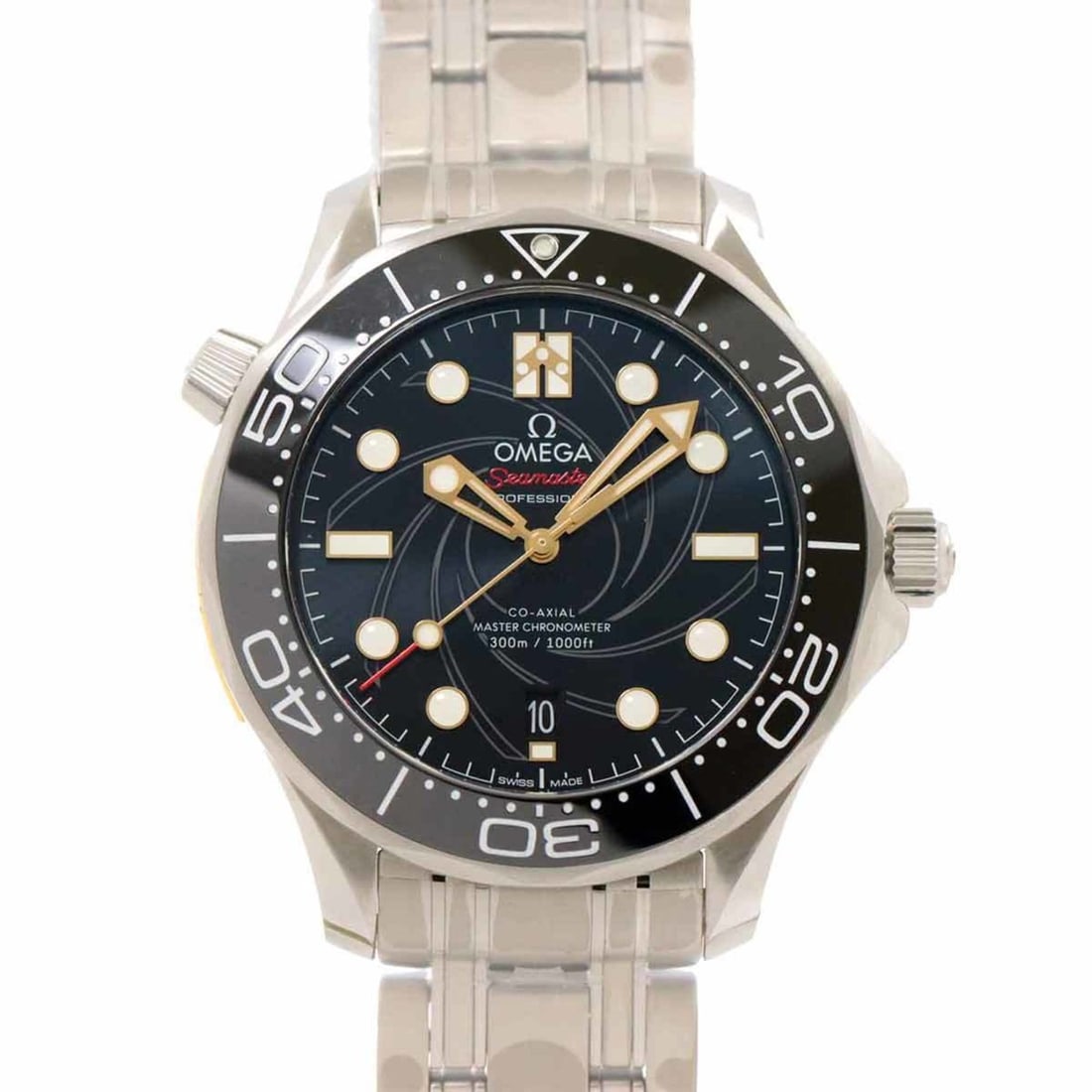 OMEGA Seamaster Diver 210 22 42 20 01 004 James Bond 007 Limited to 7007 pieces worldwide Men's: --- Catalog ---Category: SizeWrist Size: 20.5cm / 8.07''Case Diameter: 42mm / 1.65''Category: DesignType: WristwatchGender: MenDisplay: AnalogColor (Dial): BlackMaterial (Band): Stainless