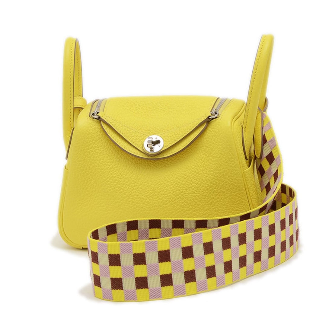 Hermes Lindy handbag, Taurillon lime, U stamp: --- Catalog ---Category: SizeWeight: 385g / 13.58oz.Size (HxWxD): 12.5cm x 18cm x 9cm / 4.92'' x 7.08'' x 3.54''Strap Length: 115cm / 45.27''Category: DesignType: Handbag, Shoulder bagColor: LimeGende