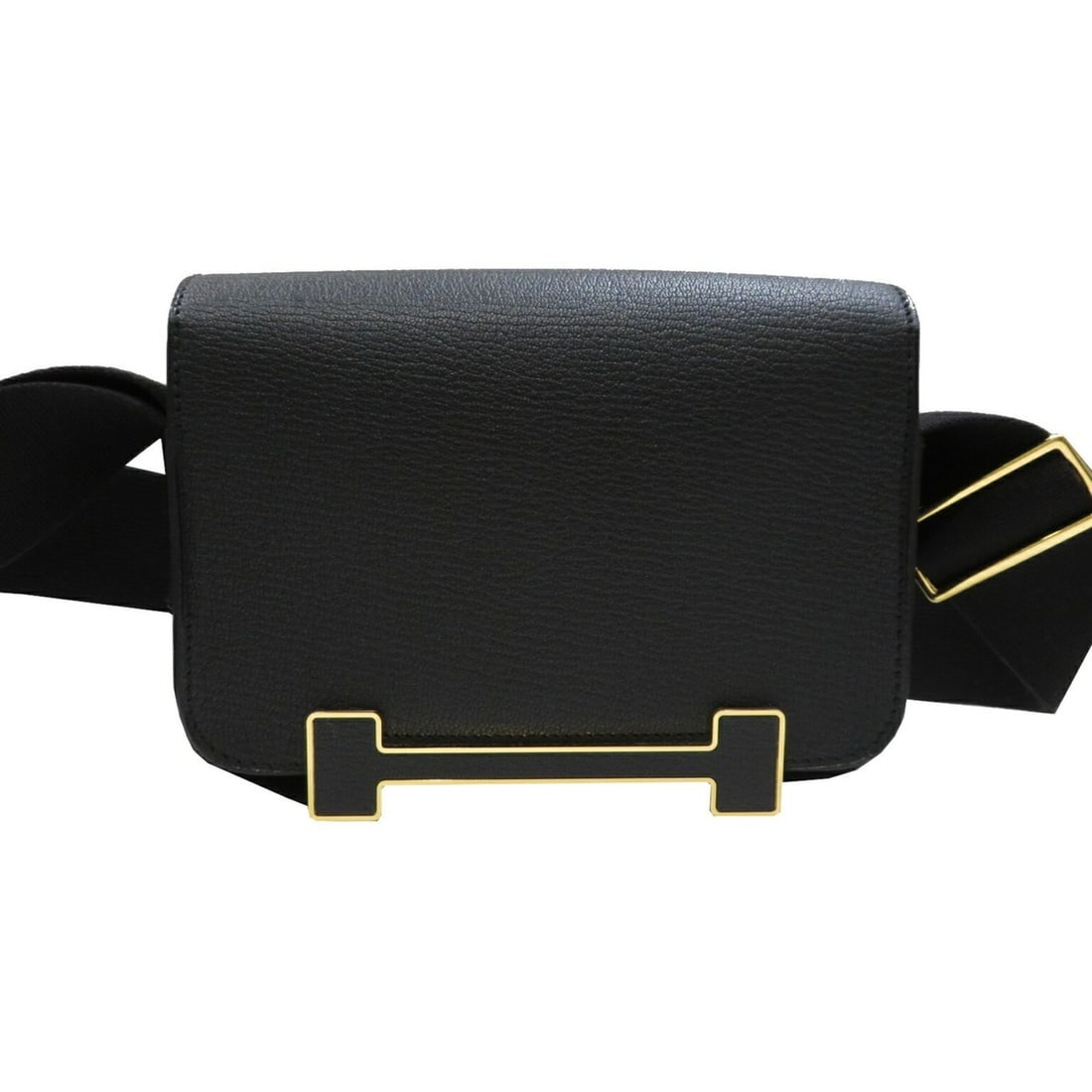 HERMES Geta Black (G metal fittings) Chevre W stamp (2024) Women's and Men's Bag L125: --- Catalog ---Category: SizeSize (HxWxD): 15cm x 20cm x 7cm / 5.9'' x 7.87'' x 2.75''Category: DesignType: Shoulder bagColor: BlackGender: Men,WomenMaterial: Chevre leather Category: GeneralBrand: He