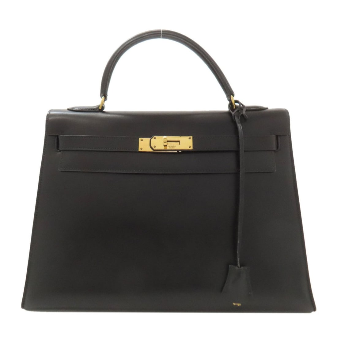 Hermès Kelly 32 Handbag in Box Calf Leather with External Stitching and Gold Hardware, Women's: --- Catalog ---Category: SizeSize (HxWxD): 22.5cm x 33cm x 12cm / 8.85'' x 12.99'' x 4.72''Handle Length: 22cm / 8.66''Category: DesignType: HandbagColor: BlackGender: WomenClosure: BeltMaterial: Box 
