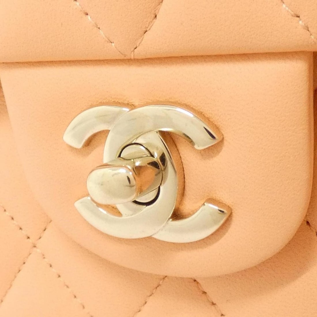 Chanel 1112 Shoulder Bag - 4