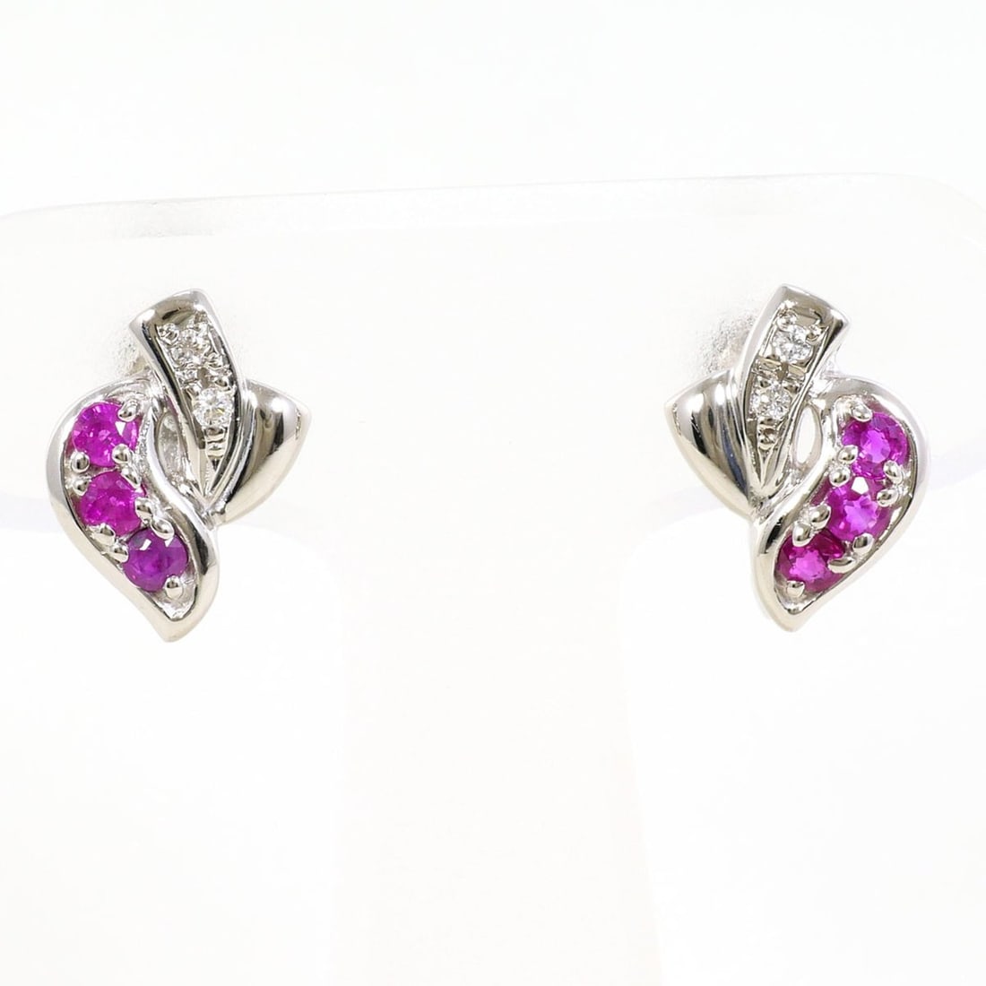 PT850 Platinum Earrings, Ruby 0.23ct, Diamond 0.02ct, Total Weight 4.8g, Like New Condition Jewelry (1 of 8)