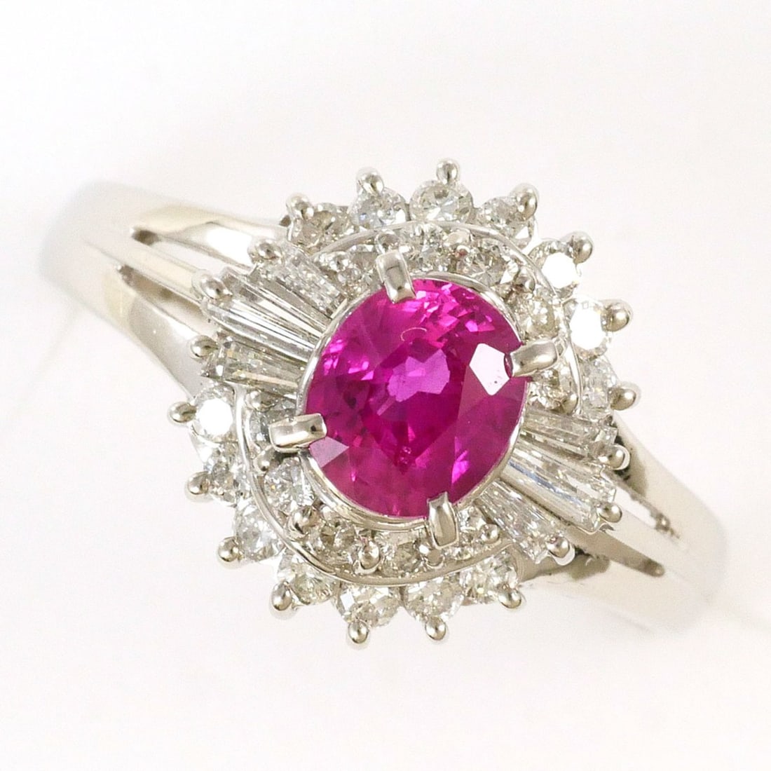 PT900 Platinum Ring, 1 Ruby 0.68ct, Diamond 0.40ct, with Certificate of Authenticity, Total Weight (1 of 15)