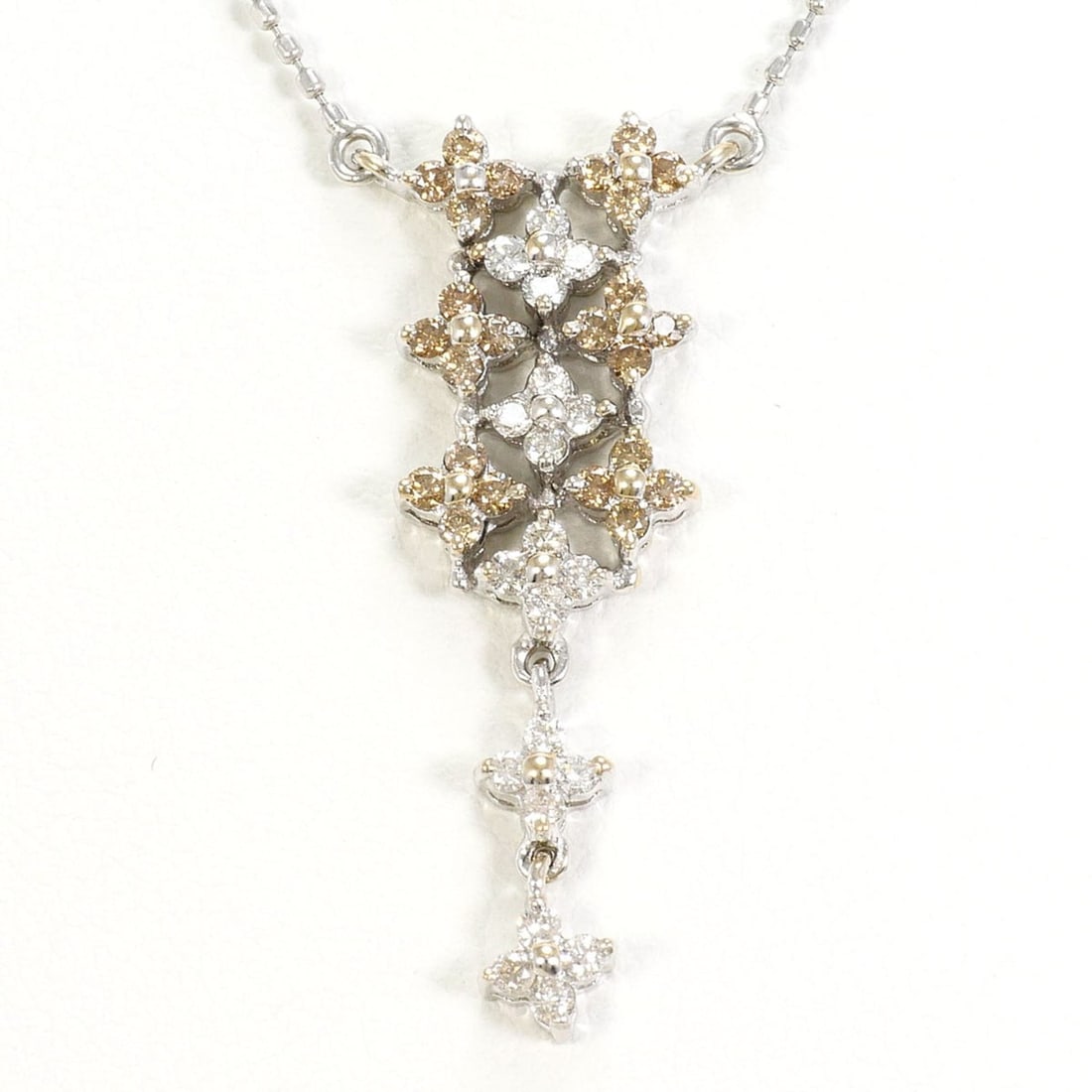 PT850 Platinum Necklace with Brown Diamond (no carat marking) and marking), Total Weight 3.1g, 41cm,: --- Catalog ---Category: SizeWeight: 3.1g / 0.1oz.Pendant Size: 28mm x 10mm / 1.1'' x 0.39''Neck Circumference: 41 cm / 16.14''Category: DesignColor: Brown, PlatinumMetal: PlatinumStone: DiamondGender