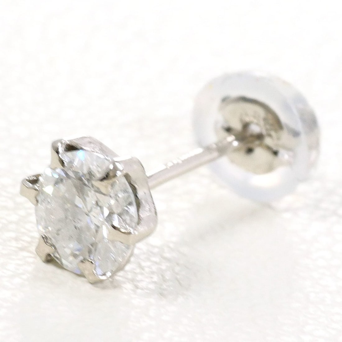 PT900 Platinum Earring (Single Earring) with 0.35 ct Diamond, Total Weight 0.2g, Like New Condition. (1 of 13)