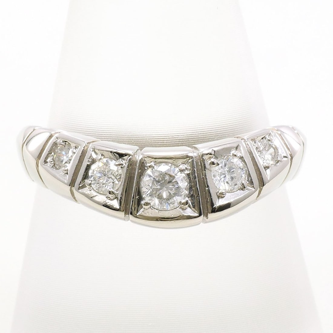 PT900 Platinum Ring with 1 Diamond (no carat marking), Certificate of Authenticity, Total Weight (1 of 10)