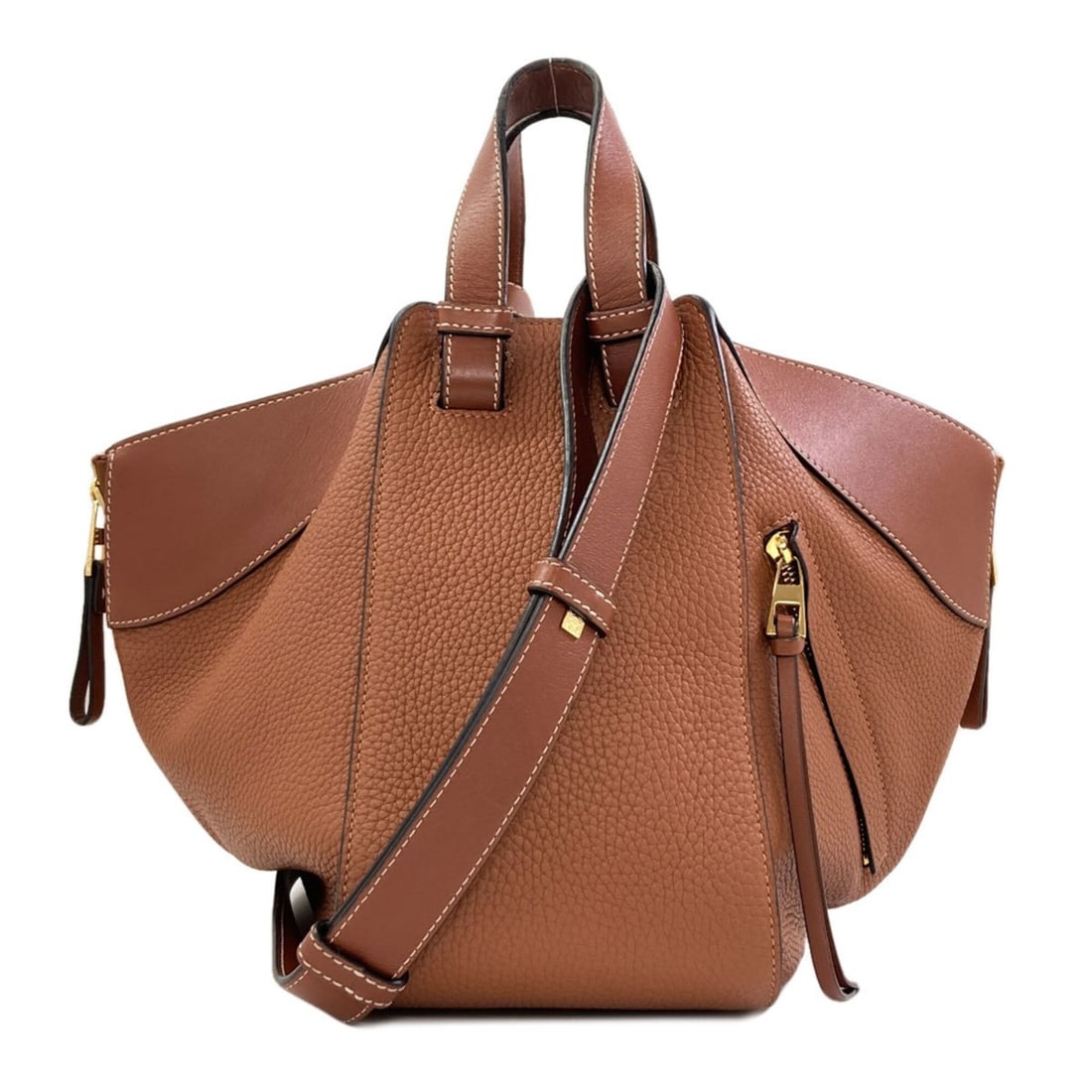 Loewe Hammock Small 2-Way Handbag, Calfskin, Women's: --- Catalog ---Category: SizeSize (HxWxD): 24cm x 32cm x 27cm / 9.44'' x 12.59'' x 10.62''Strap Length: 75cm - 91cm / 29.52'' - 35.82''Handle Length: 23cm / 9.05''Category: DesignType: HandbagColor: B
