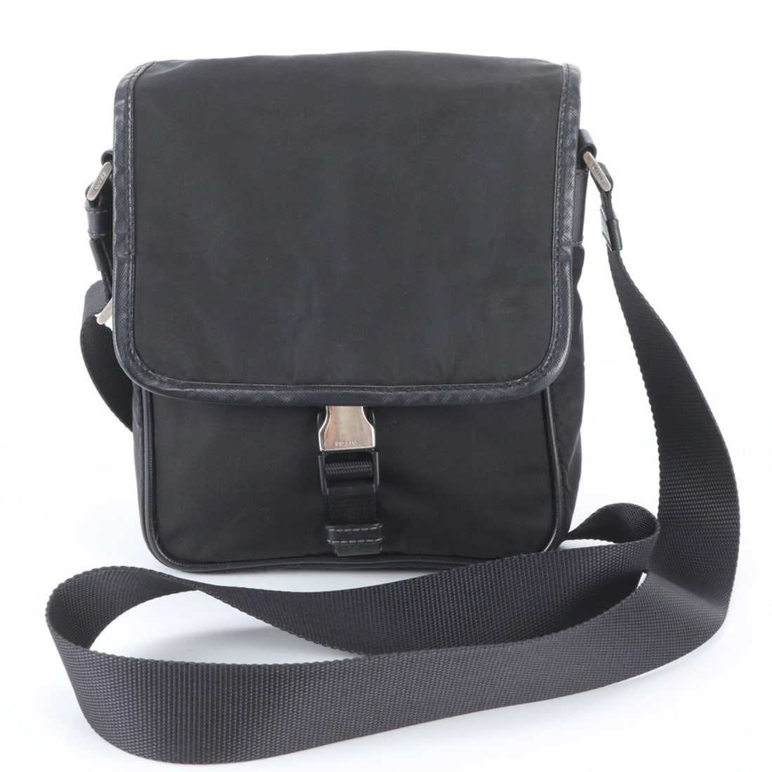 Prada Tessuto Nylon Triangle Logo Leather Shoulder Bag, Crossbody Messenger Bag for Men: --- Catalog ---Category: SizeSize (HxWxD): 22cm x 19cm x 8cm / 8.66'' x 7.48'' x 3.14''Strap Length: 136cm / 53.54''Category: DesignType: Shoulder bagColor: BlackGender: MenMaterial: Nylon , Leather C