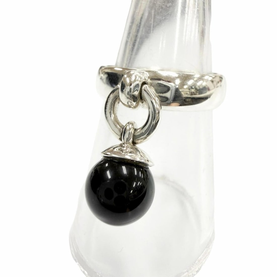 TIFFANY&Co. Tiffany 925 Onyx Ring, Silver, Black, Men's & Women's Accessory: --- Catalog ---Category: SizeJP Size: 13US Size: 6.5Category: DesignType: Band ringColor: Black, SilverStone: OnyxGender: Men,WomenMaterial: Silver 925Category: GeneralBrand: Tiffany--- Item List ---S