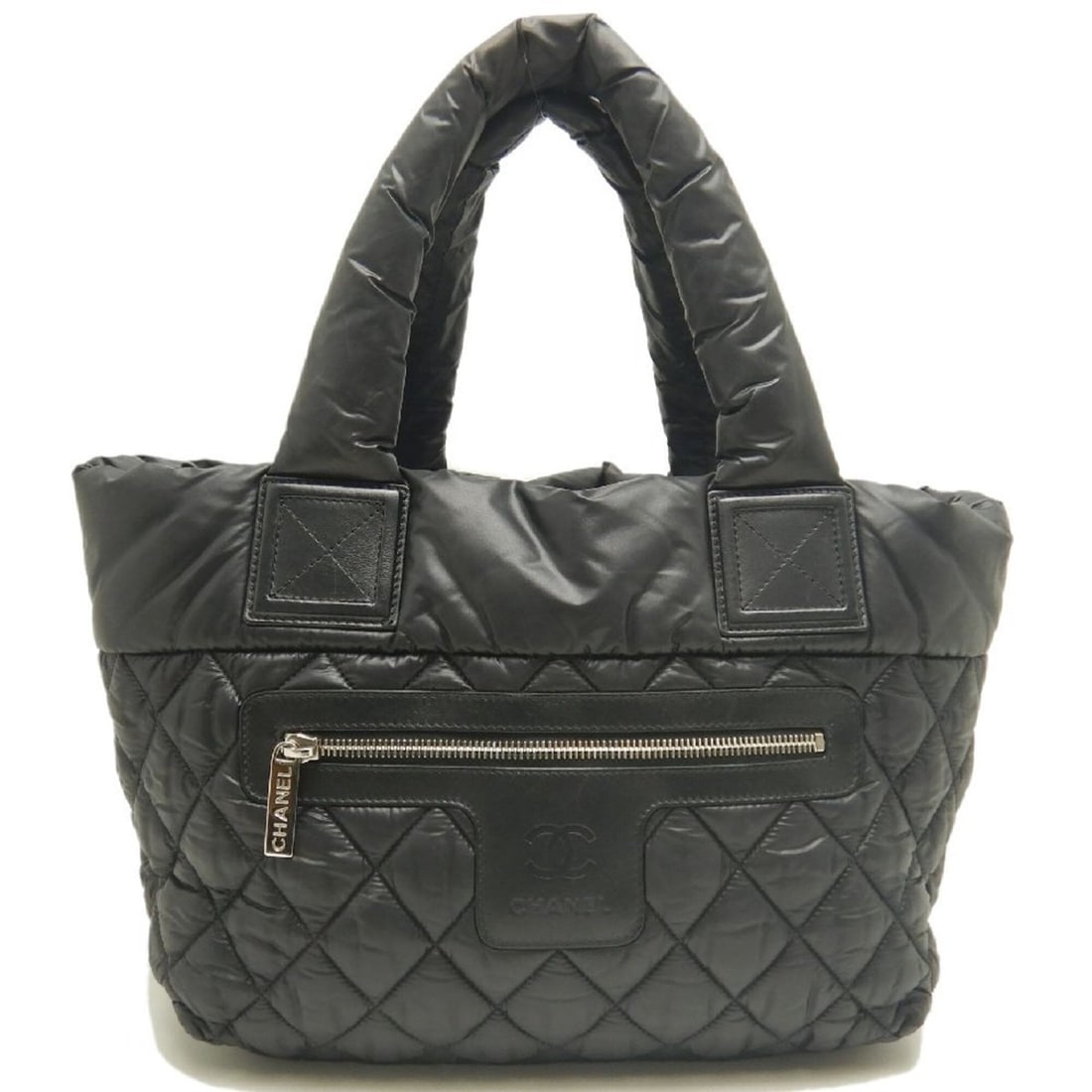 CHANEL Coco Cocoon PM A48610 Tote Bag, Nylon, Black, Women's, 253839: --- Catalog ---Category: SizeSize (HxWxD): 23cm x 42cm x 14cm / 9.05'' x 16.53'' x 5.51''Category: DesignType: Tote bagColor: BlackGender: WomenMaterial: Nylon Hardware Color: SilverCategory: GeneralL