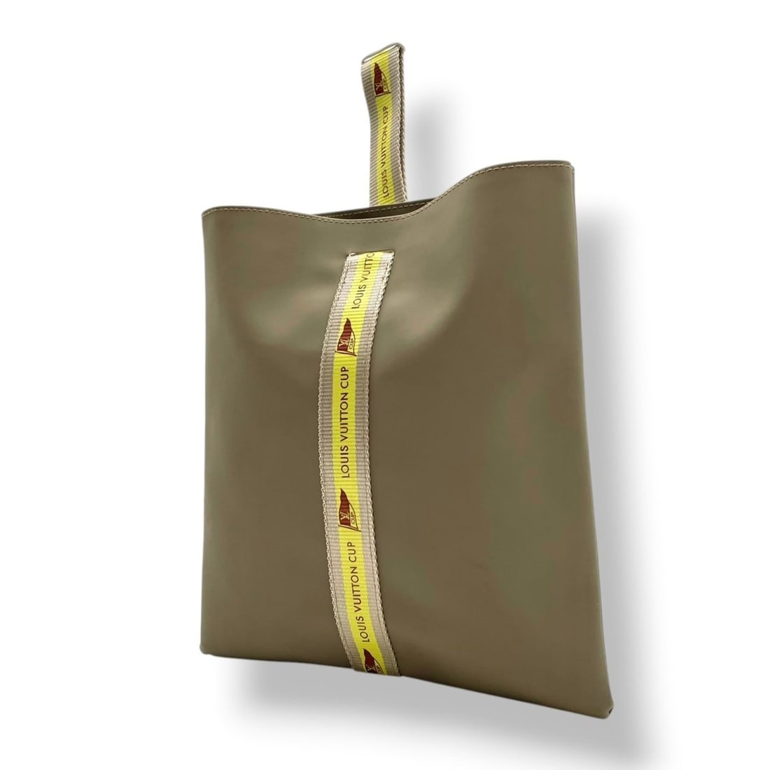 Louis Vuitton LOUIS VUITTON Pouch Bag LV Cup 2003 Greige Yellow D60184 Polyurethane Tote Men's: --- Catalog ---Category: SizeSize (HxWxD): 24cm x 22cm x 1cm / 9.44'' x 8.66'' x 0.39''Category: DesignType: PouchColor: Grayish, YellowGender: Men,WomenMaterial: Elastane Category: GeneralMPN: D60184