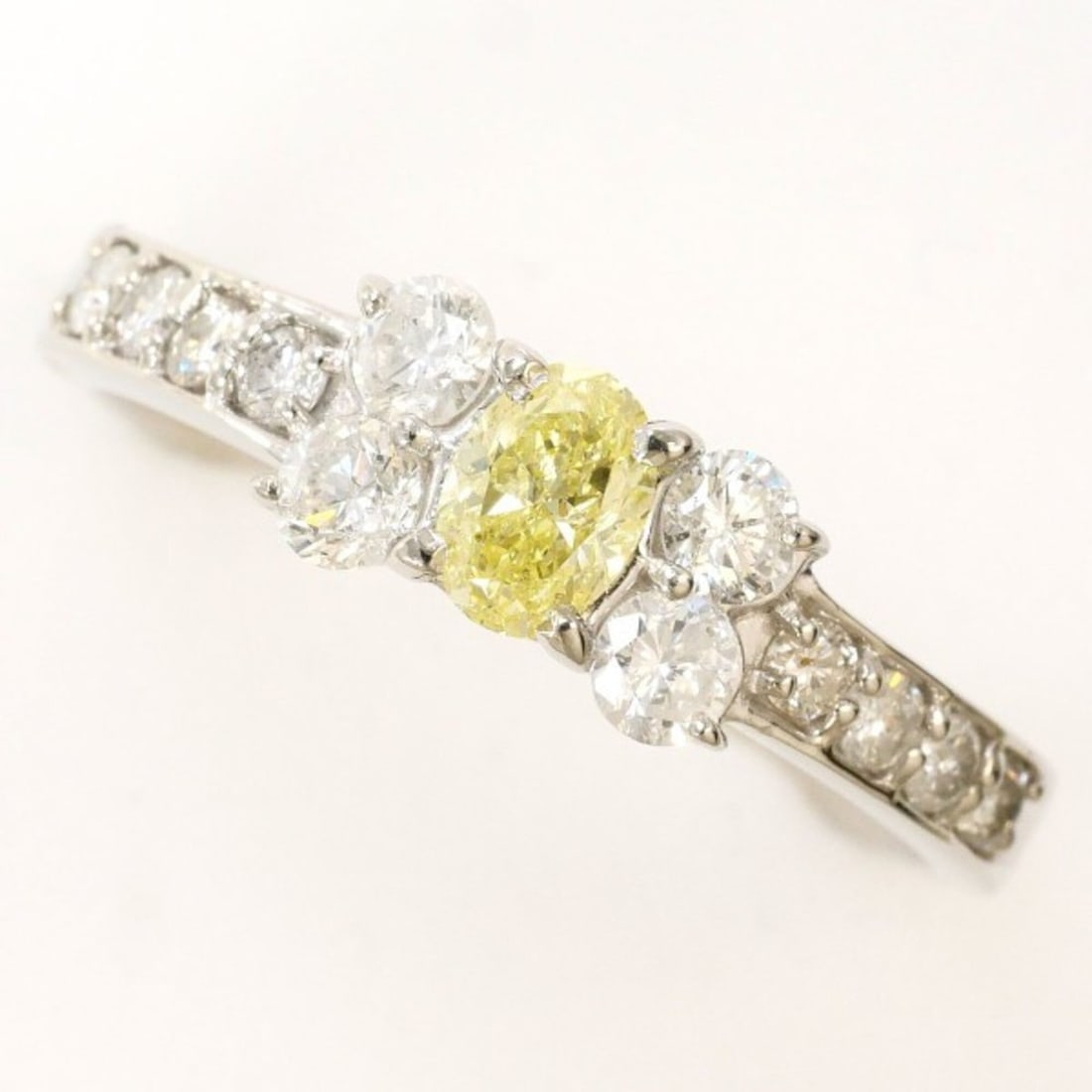 PT900 Platinum Ring, 1 Yellow Diamond 0.31 SI1, 0.50, Certificate of Authenticity, Total Weight (1 of 15)