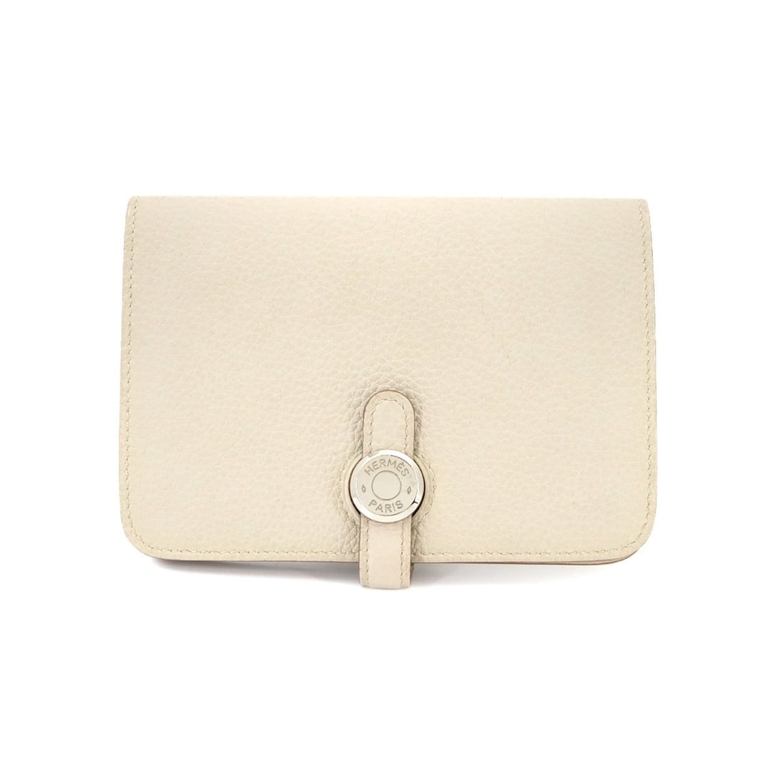 Hermes Dogon Compact Bi-fold Wallet, Togo Leather, Beton, B Stamp, Silver Hardware: --- Catalog ---Category: SizeSize (HxWxD): 10cm x 14cm x 1.5cm / 3.93'' x 5.51'' x 0.59''Category: DesignType: Wallet (bi-fold)Color: WhiteMaterial: Togo leather Category: GeneralBrand: HermesCountry