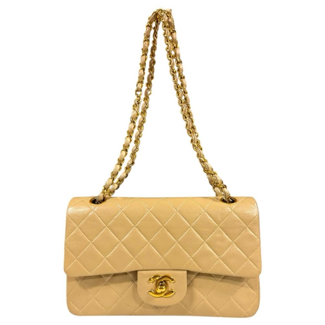 Chanel Matelassé Shoulder Bag, Leather, Beige, Women's, CHANEL, Double Flap, Chain: --- Catalog ---Category: SizeSize (HxWxD): 14cm x 23cm x 6.5cm / 5.51'' x 9.05'' x 2.55''Category: DesignType: Shoulder bagColor: BeigeGender: WomenMaterial: Leather Category: GeneralBrand: ChanelCoun