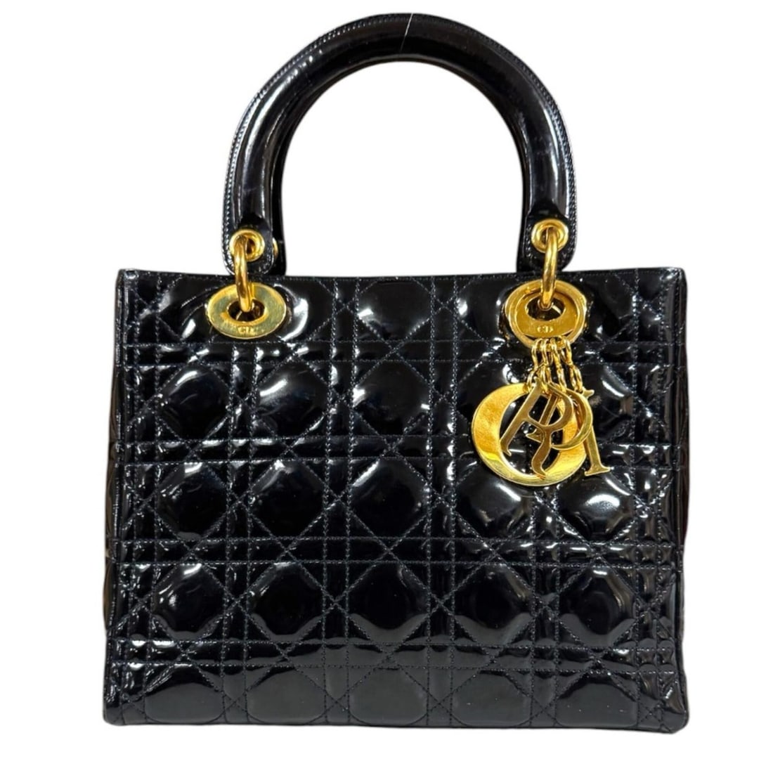 Christian Dior Lady Cannage Handbag, Patent Leather, Black, Women's: --- Catalog ---Category: SizeSize (HxWxD): 19.5cm x 25cm x 11.5cm / 7.67'' x 9.84'' x 4.52''Category: DesignType: HandbagColor: BlackGender: WomenMaterial: Patent leather Category: GeneralBrand: Chris