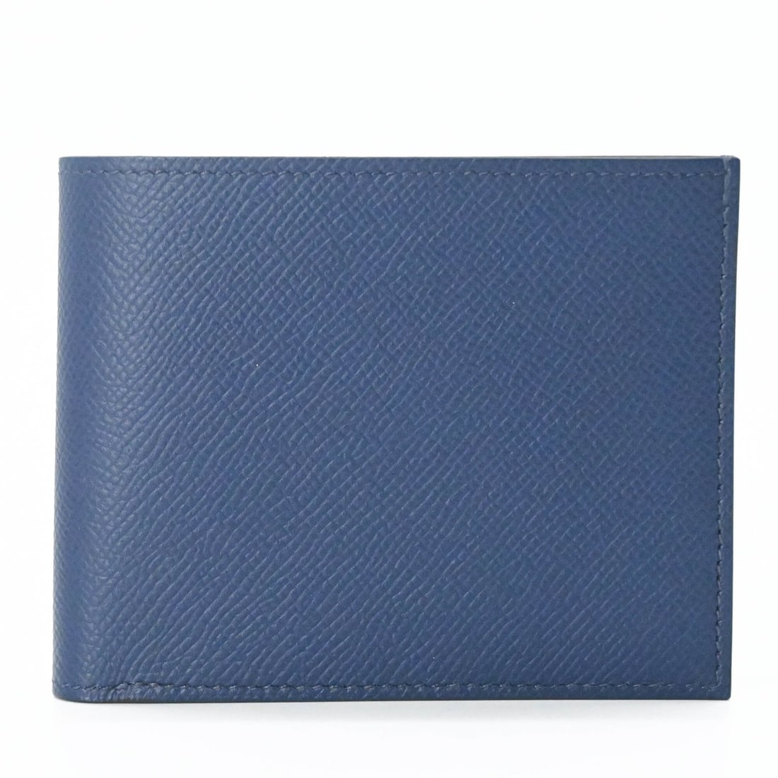HERMES Citizen Twill Compact Silk In Bi-fold Wallet, Veau Epsom Leather, Men's, Navy: --- Catalog ---Category: SizeSize (HxWxD): 9cm x 11.5cm x 1.5cm / 3.54'' x 4.52'' x 0.59''Category: DesignType: Wallet (bi-fold)Color: NavyGender: MenMaterial: Epsom leather Category: GeneralBrand: He
