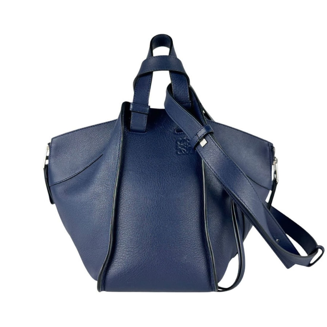 Loewe LOEWE handbag/shoulder bag, Hammock design, leather, navy, women's, z9792: --- Catalog ---Category: SizeSize (HxWxD): 23cm x 14cm x 25cm / 9.05'' x 5.51'' x 9.84''Category: DesignType: Handbag, Shoulder bagColor: NavyGender: WomenMaterial: Leather Category: GeneralBrand: Loe