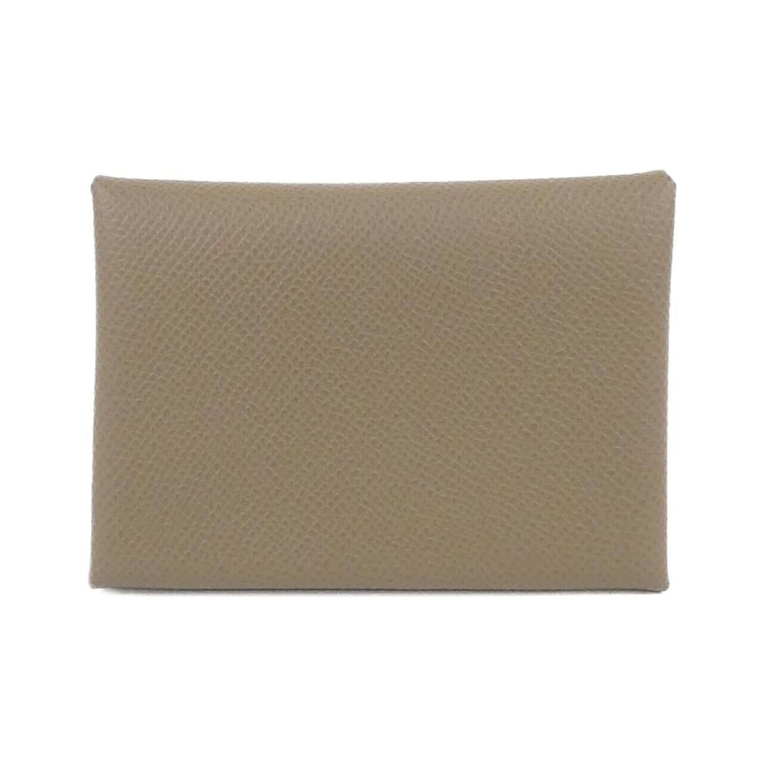 Hermes Calvi Duo 083035CK Wallet/Coin Case: --- Catalog ---Category: SizeSize (HxWxD): 7cm x 11cm x 1.5cm / 2.75'' x 4.33'' x 0.59''Category: DesignType: Coin purse/coin caseColor: Etoupe grayGender: Men,WomenMaterial: Epsom leather Category: G